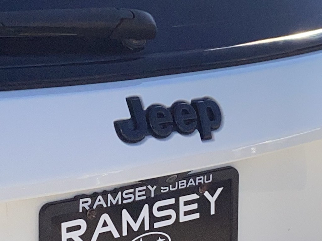 Thumbnail: 2019 Jeep Compass - 24