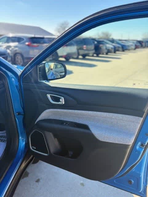 Thumbnail: 2024 Jeep Compass - 17