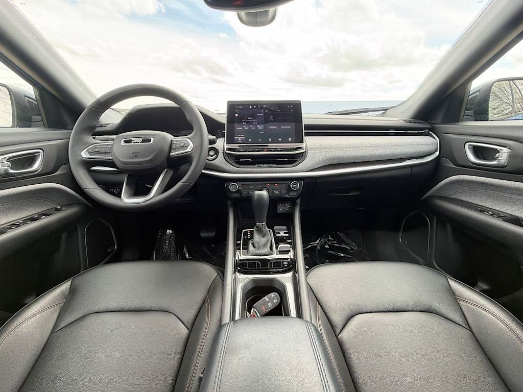 Thumbnail: 2024 Jeep Compass - 10