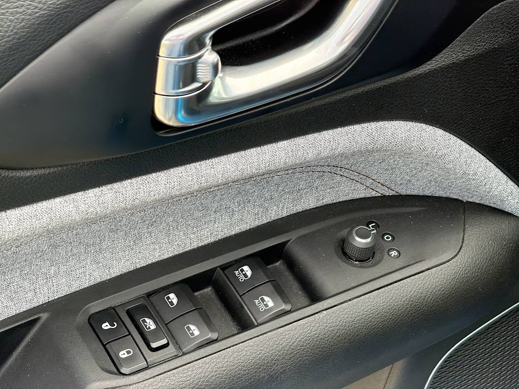 Thumbnail: 2024 Jeep Compass - 24