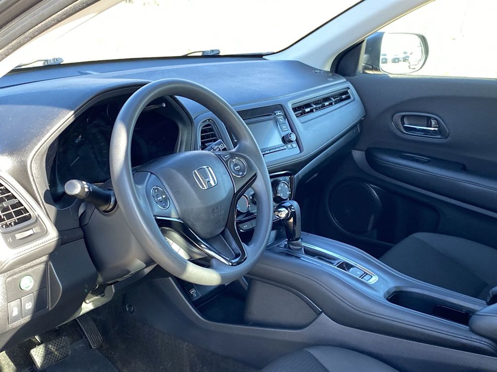 2020 Honda HR-V LX 2