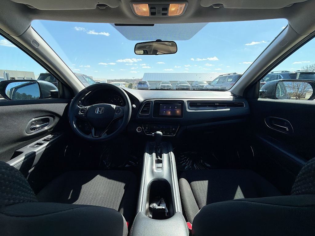 Thumbnail: 2016 Honda HR-V - 9