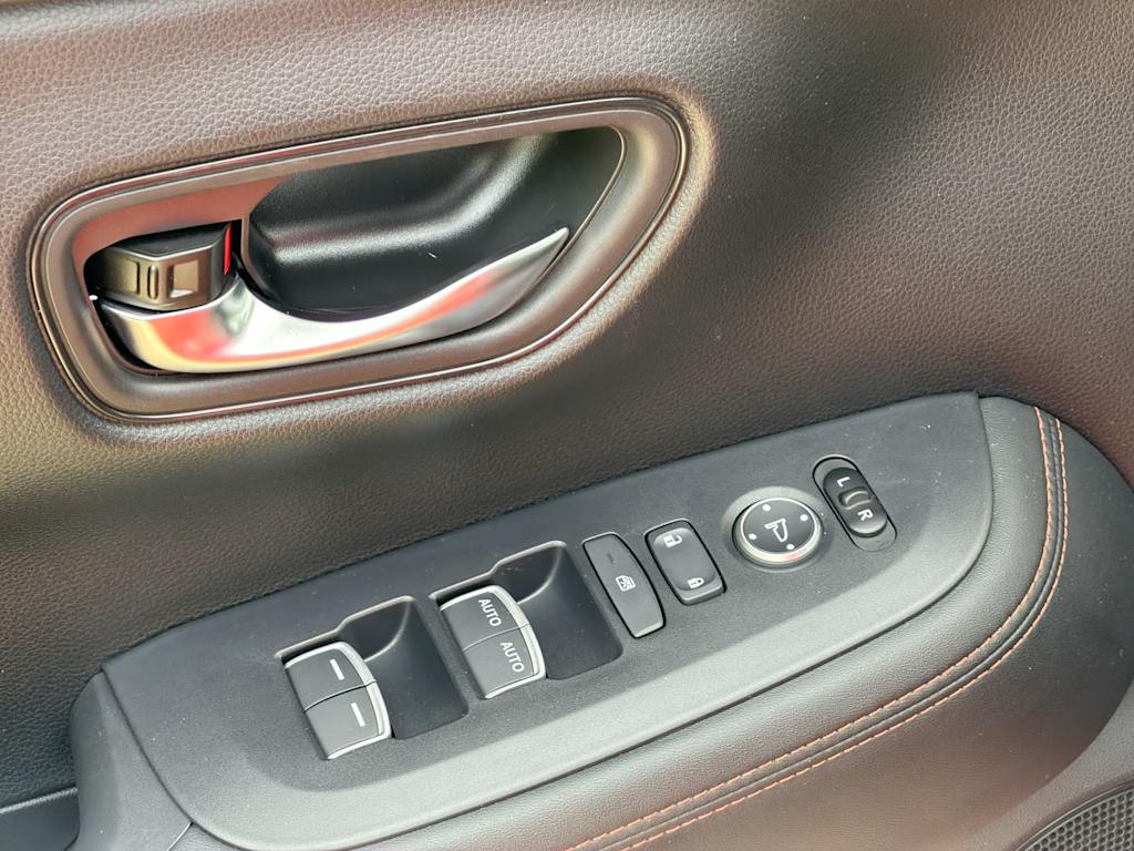 Thumbnail: 2025 Honda HR-V - 23