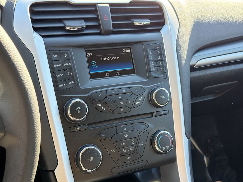 Thumbnail: 2015 Ford Fusion - 14