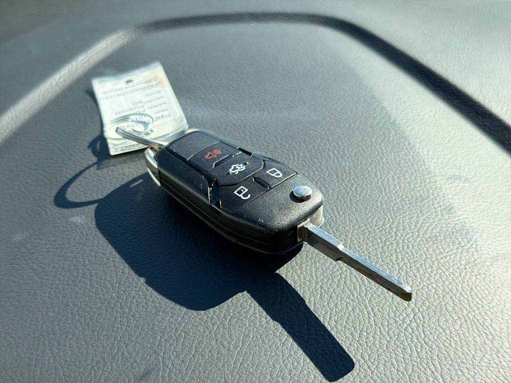 Thumbnail: 2015 Ford Fusion - 18