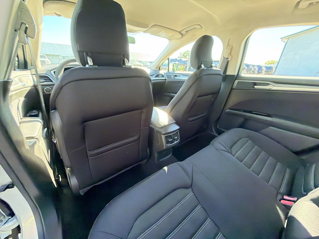 Thumbnail: 2015 Ford Fusion - 12