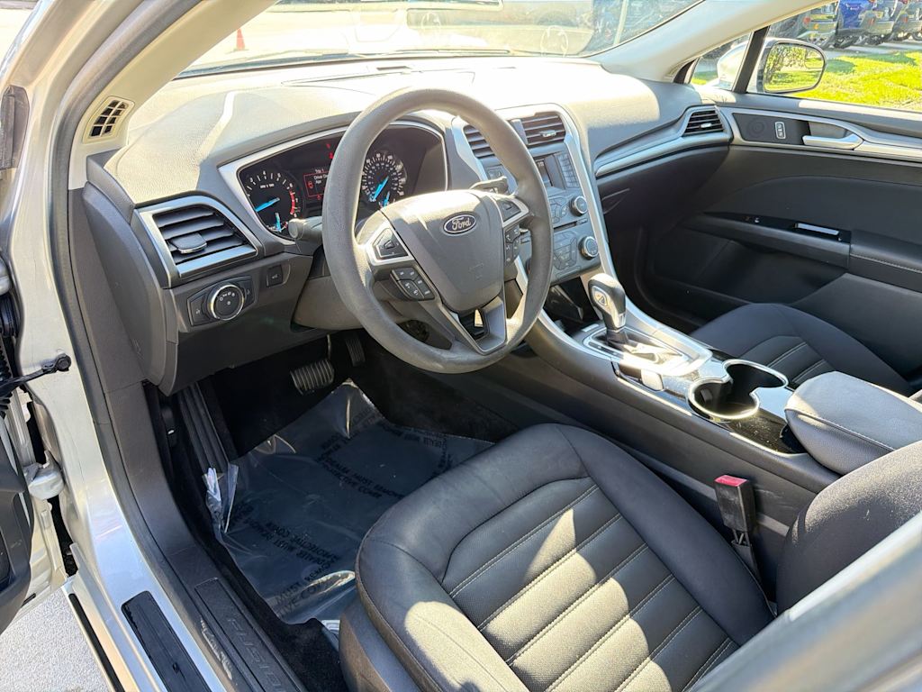 Thumbnail: 2015 Ford Fusion - 2
