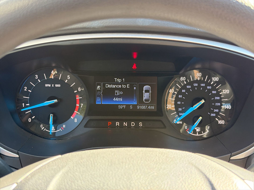 Thumbnail: 2015 Ford Fusion - 16
