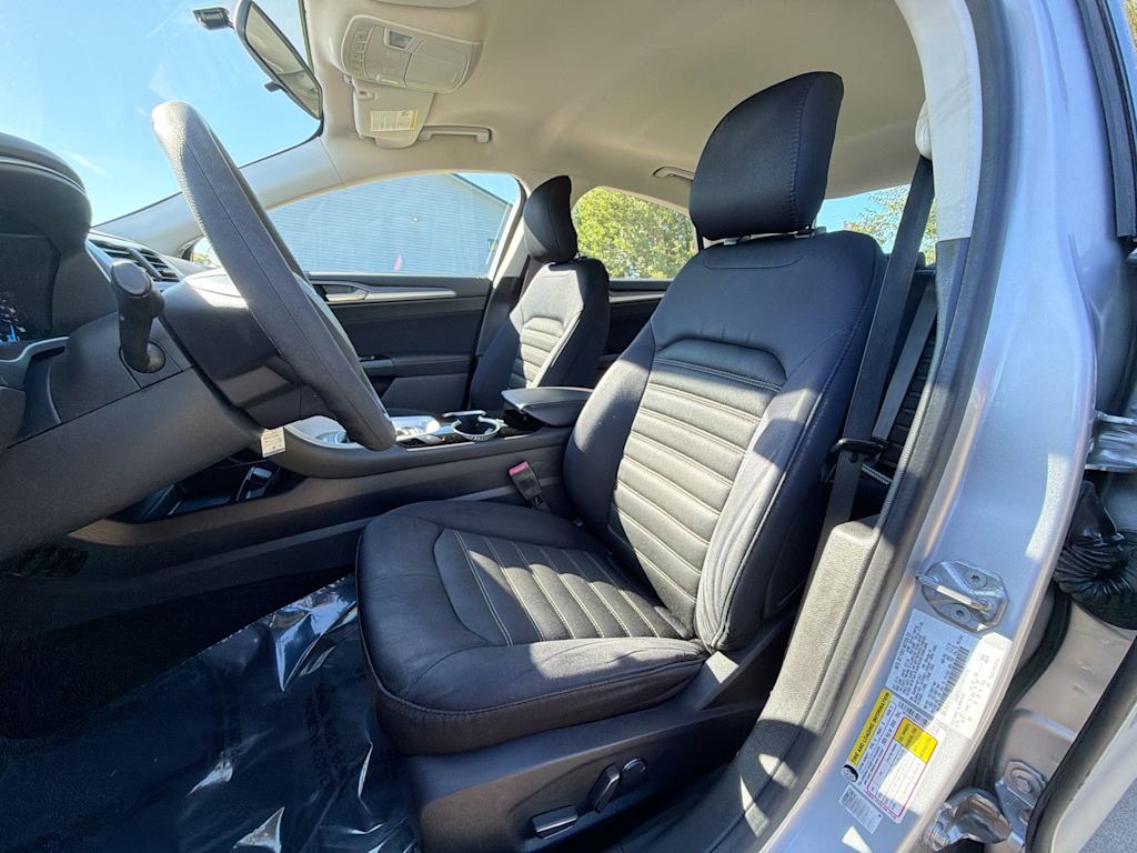 Thumbnail: 2015 Ford Fusion - 10