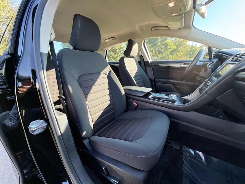 Thumbnail: 2018 Ford Fusion - 10