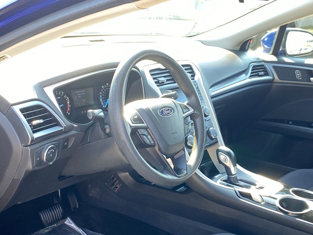 Thumbnail: 2013 Ford Fusion - 2