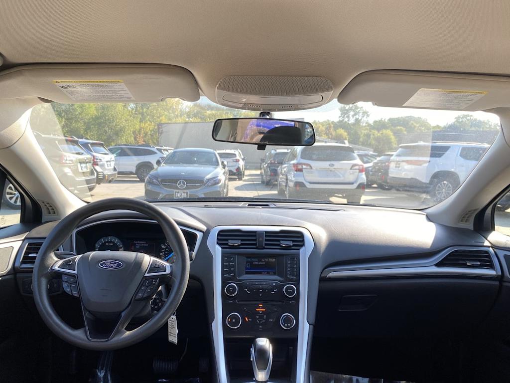 Thumbnail: 2013 Ford Fusion - 10