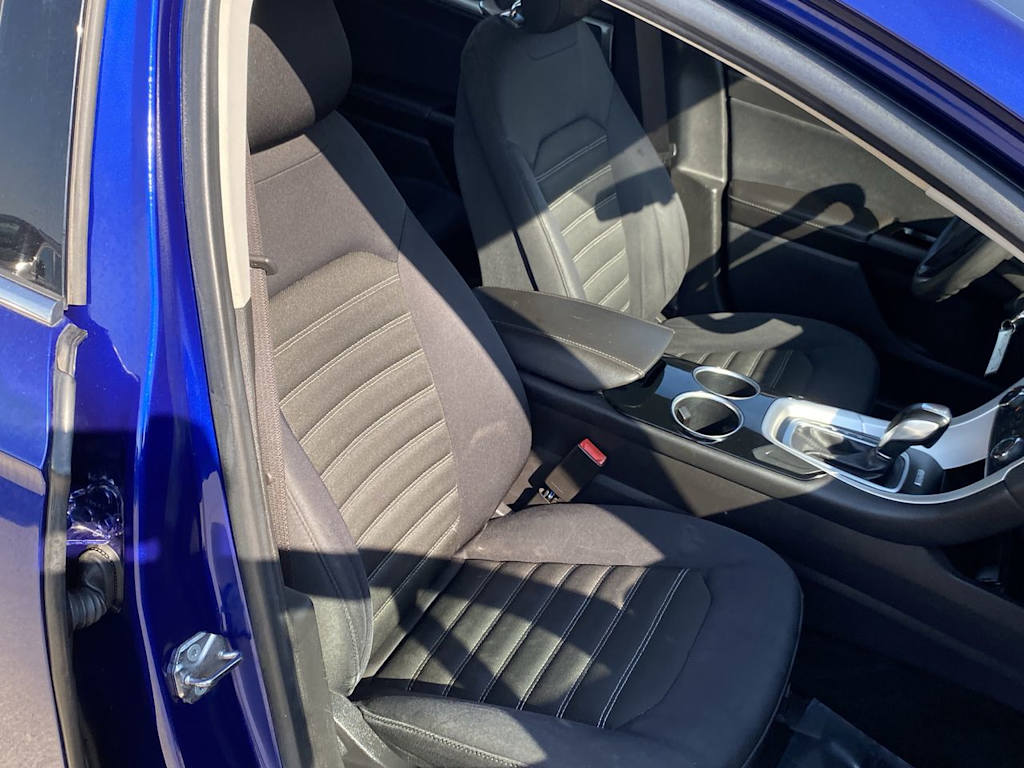 Thumbnail: 2013 Ford Fusion - 12