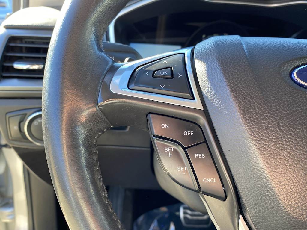 2014 Ford Fusion Titanium 17