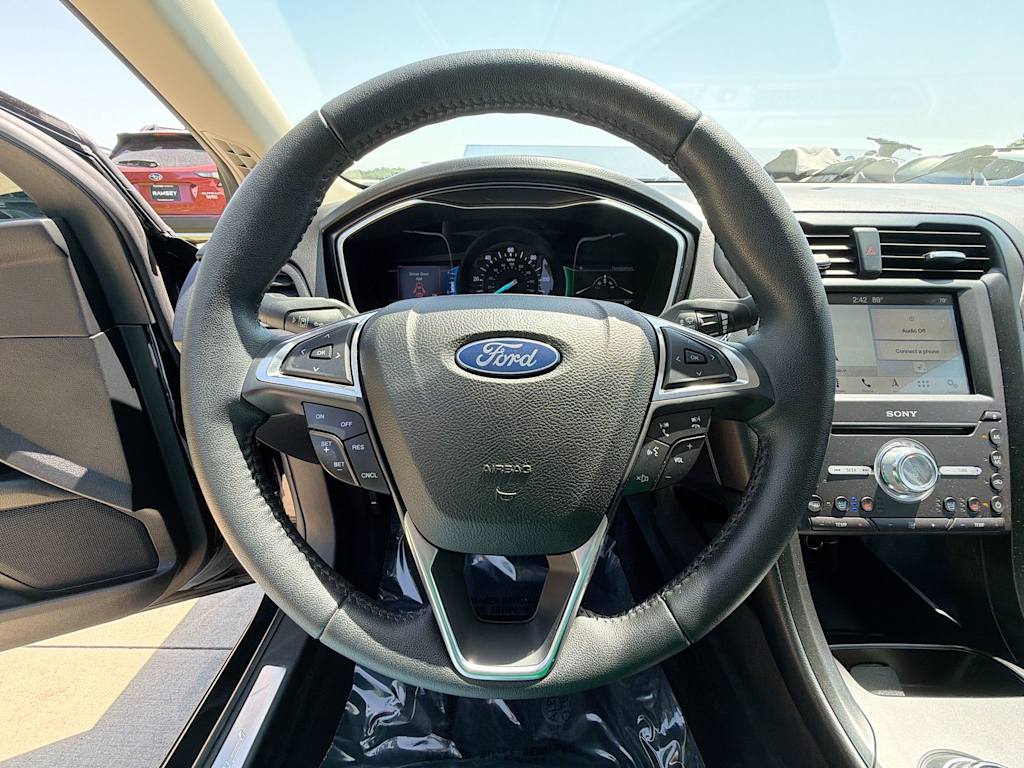 Thumbnail: 2018 Ford Fusion - 13