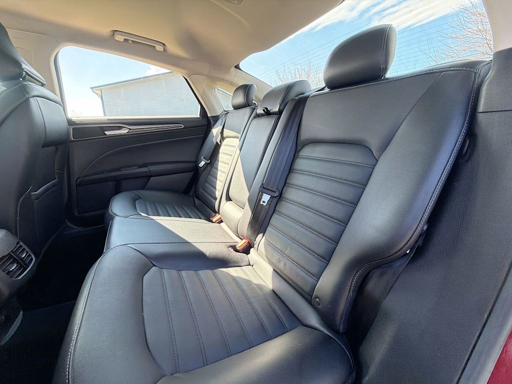 Thumbnail: 2017 Ford Fusion - 24