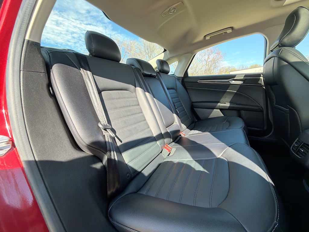 Thumbnail: 2017 Ford Fusion - 25