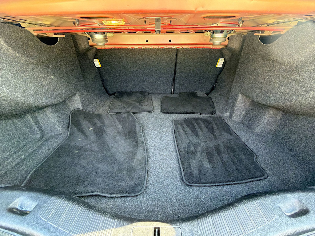 Thumbnail: 2017 Ford Fusion - 16