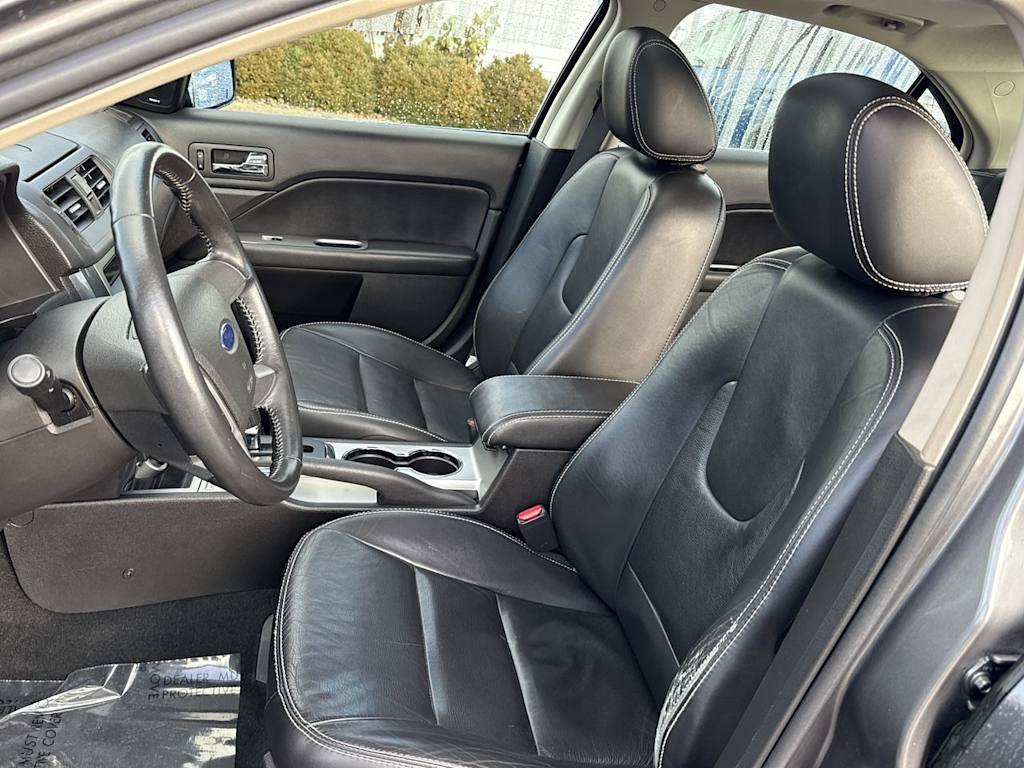 Thumbnail: 2010 Ford Fusion - 9