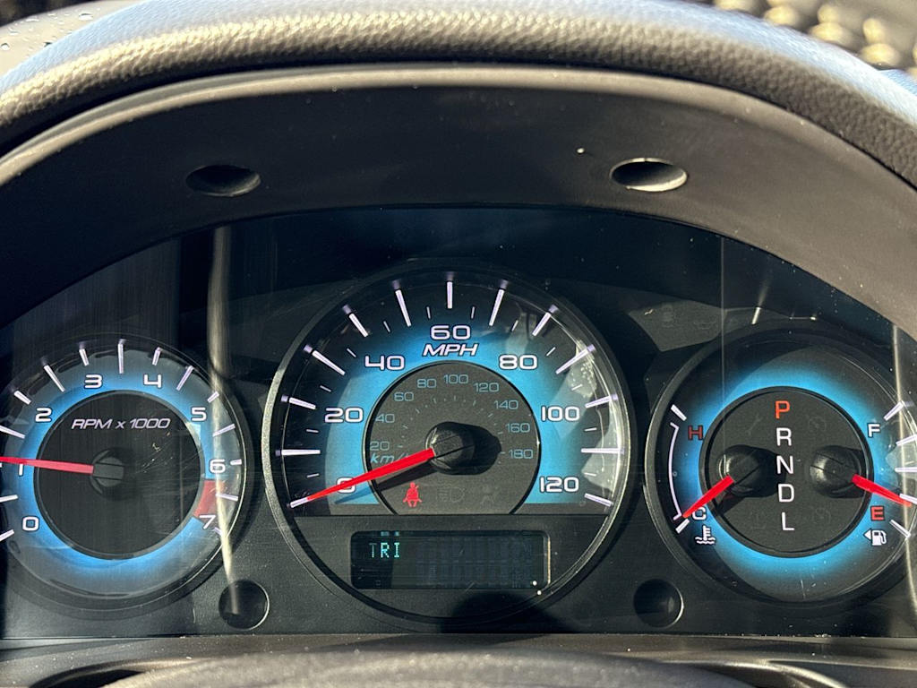 Thumbnail: 2010 Ford Fusion - 15