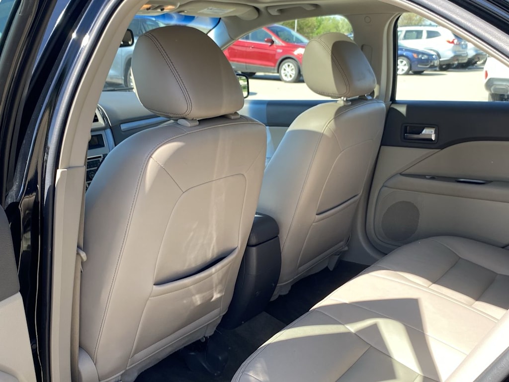 2012 Ford Fusion SEL 13