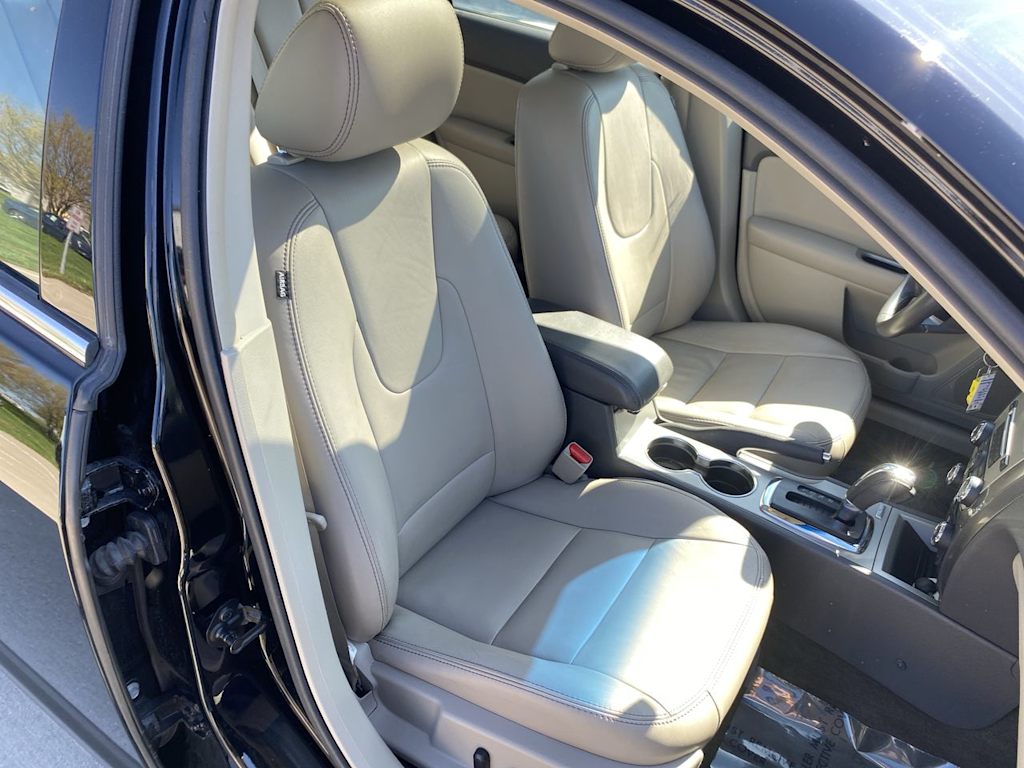 2012 Ford Fusion SEL 12