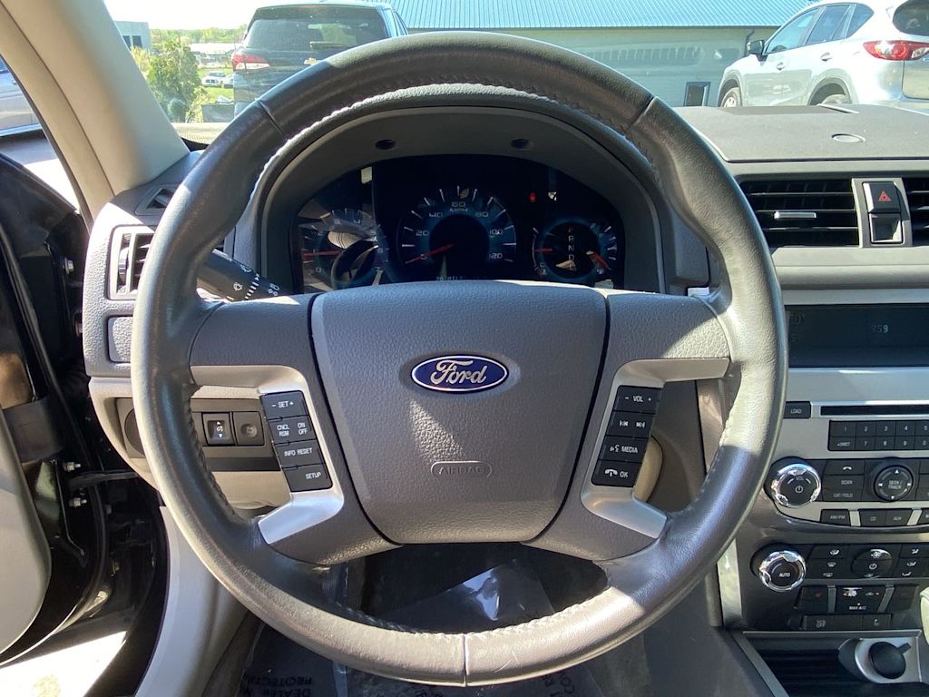 2012 Ford Fusion SEL 14