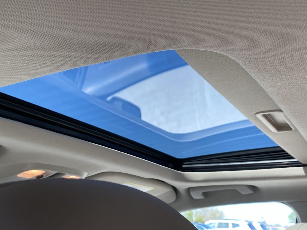 2012 Ford Fusion SEL 26