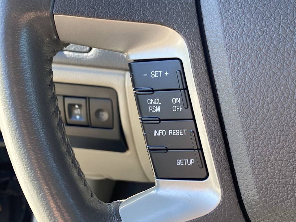 2012 Ford Fusion SEL 29