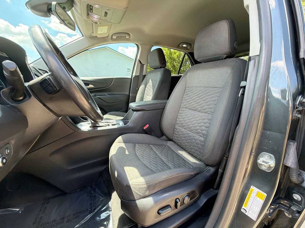 Thumbnail: 2020 Chevrolet Equinox - 10