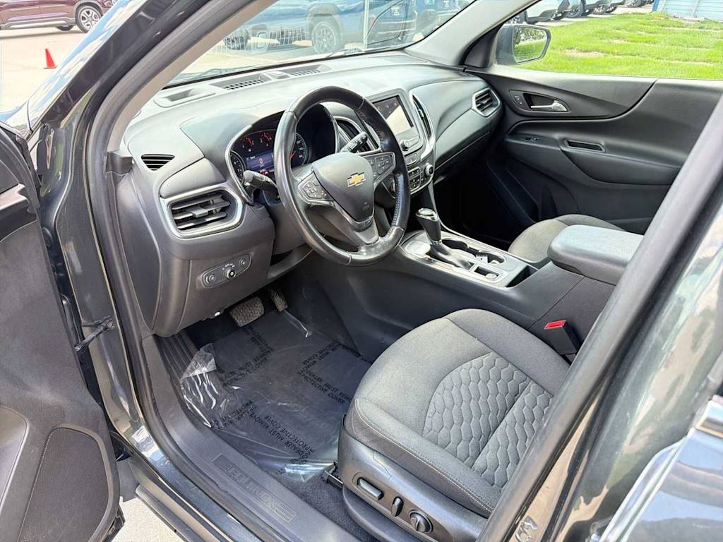 Thumbnail: 2020 Chevrolet Equinox - 9