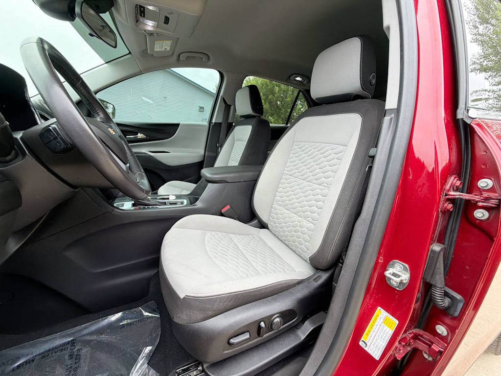 Thumbnail: 2020 Chevrolet Equinox - 10