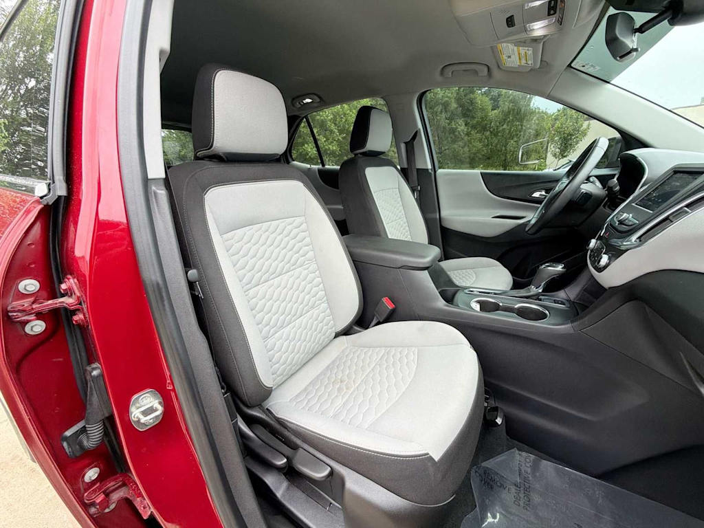 Thumbnail: 2020 Chevrolet Equinox - 25