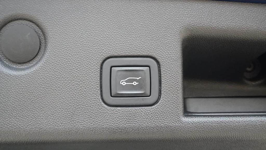 Thumbnail: 2022 Chevrolet Equinox - 28