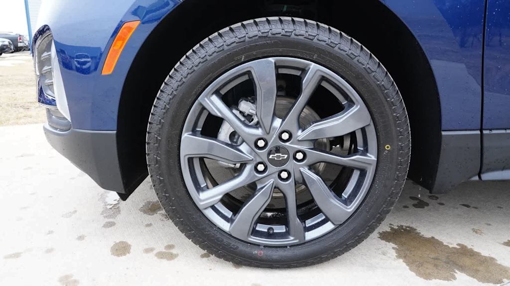 Thumbnail: 2022 Chevrolet Equinox - 7