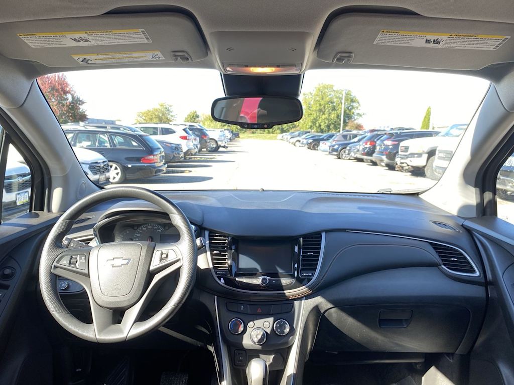 Thumbnail: 2017 Chevrolet Trax - 9
