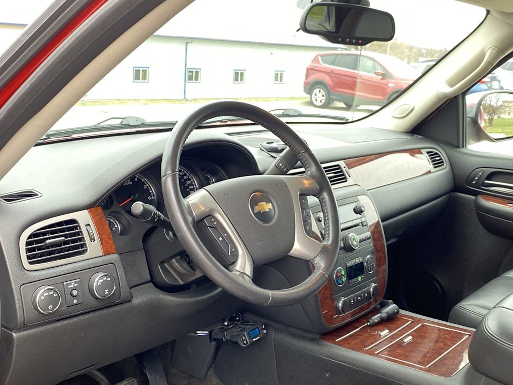 2009 Chevrolet Avalanche 1500 LTZ 2