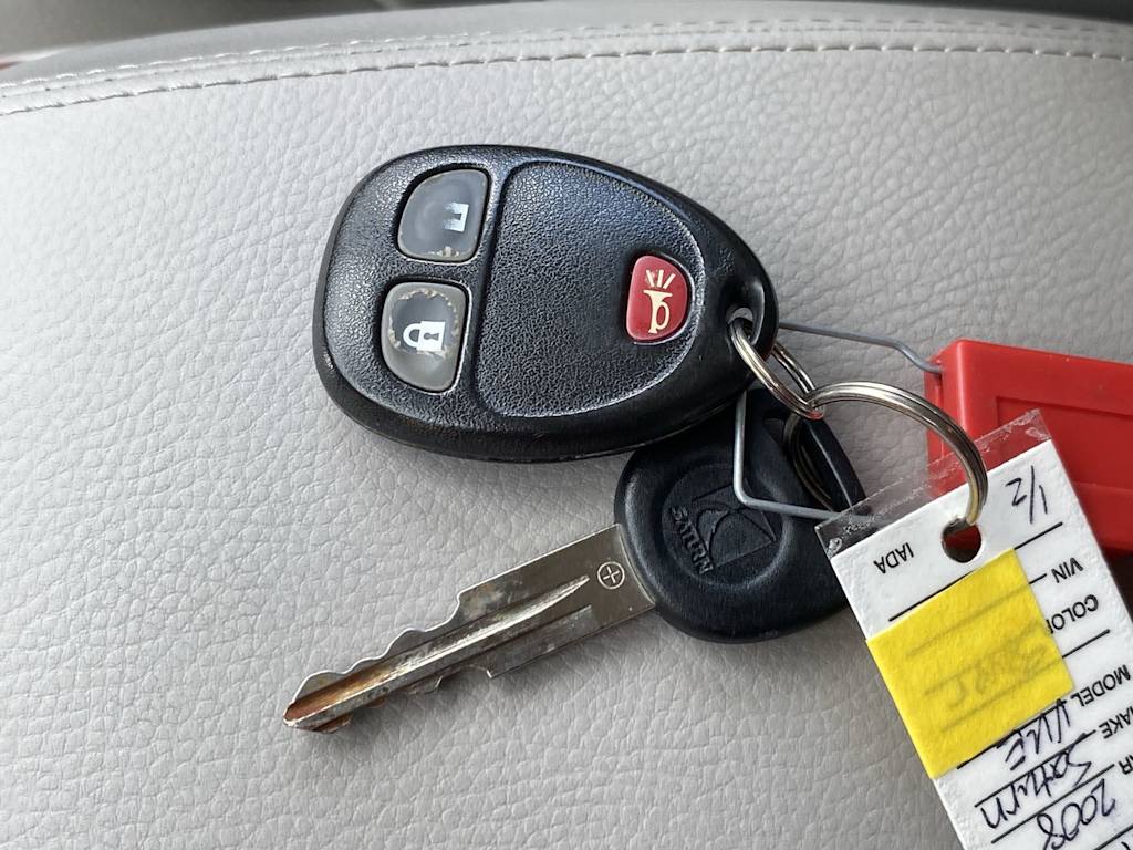 Thumbnail: 2008 Saturn VUE - 18