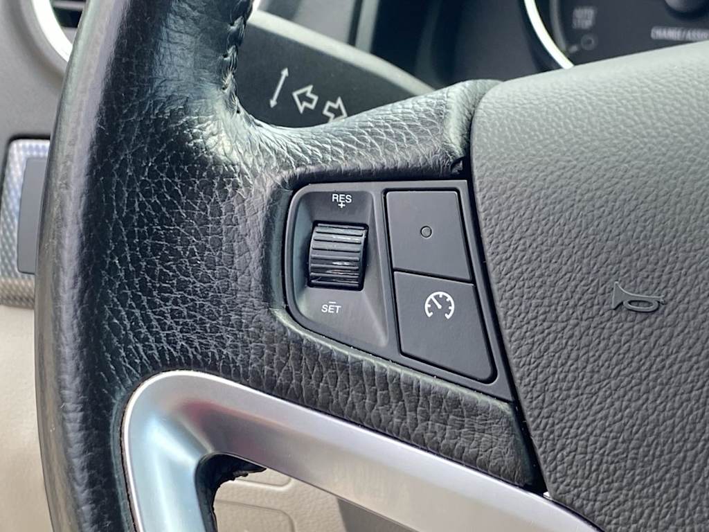 Thumbnail: 2008 Saturn VUE - 27