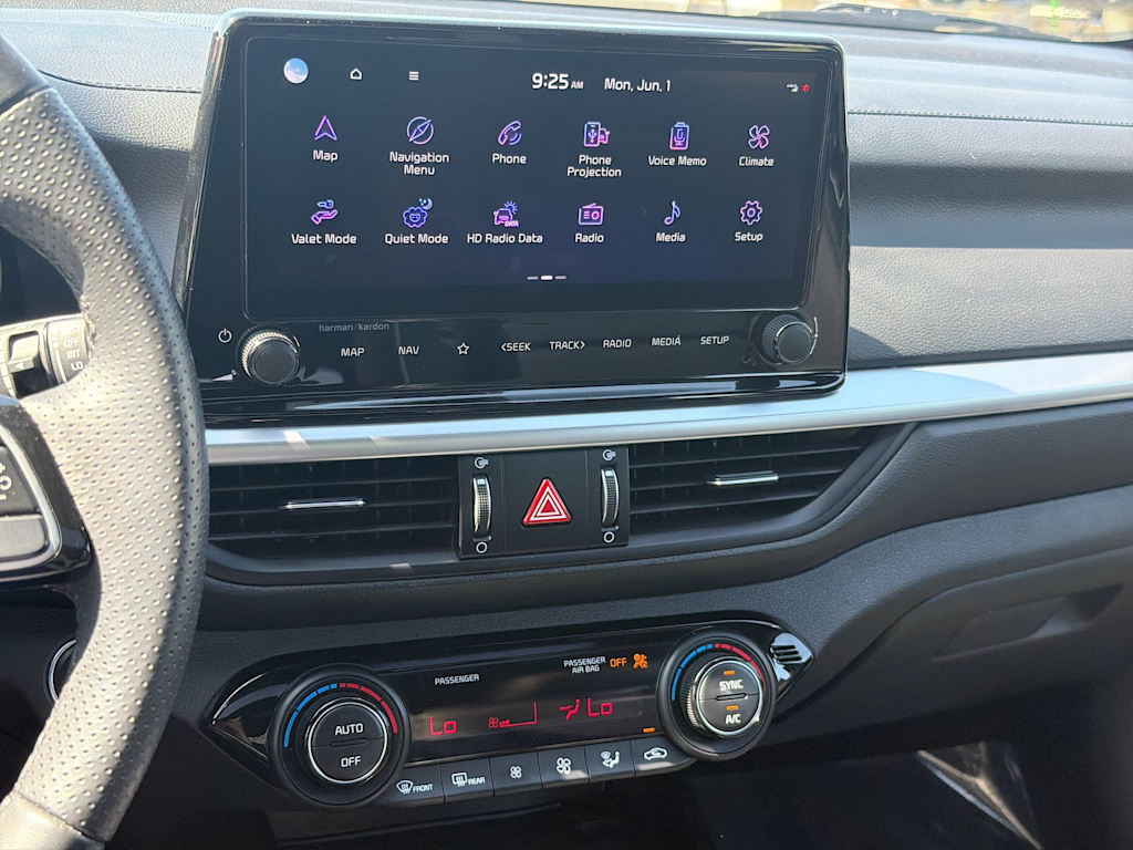 Thumbnail: 2024 Kia Forte - 14