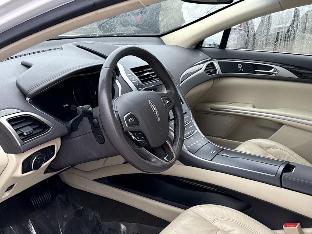 Thumbnail: 2014 Lincoln MKZ - 2