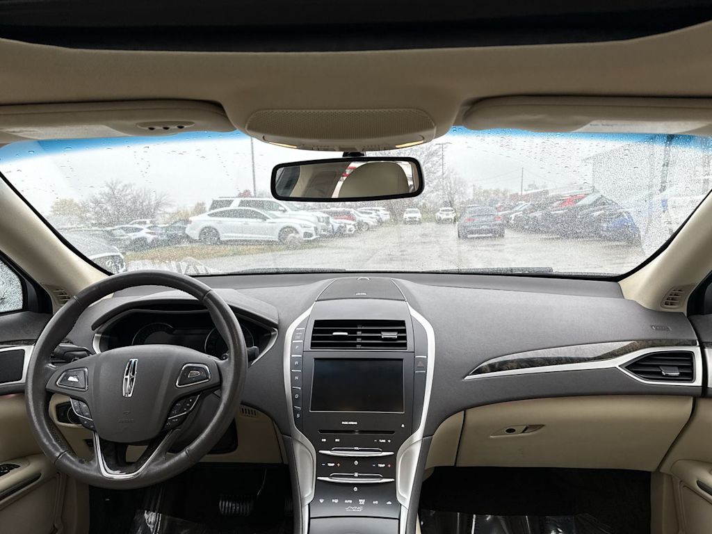 Thumbnail: 2014 Lincoln MKZ - 9