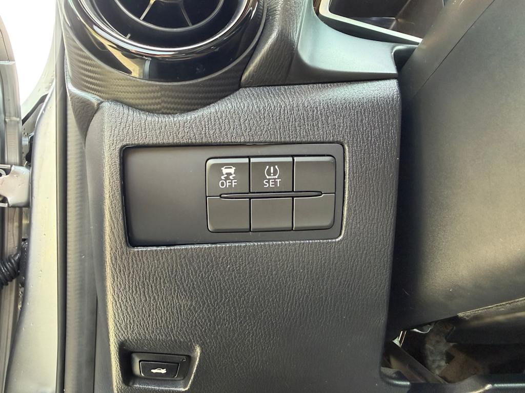 Thumbnail: 2016 Scion iA - 22