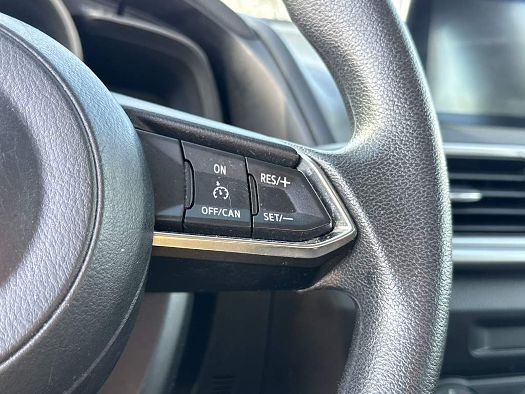 Thumbnail: 2017 Mazda Mazda3 - 28