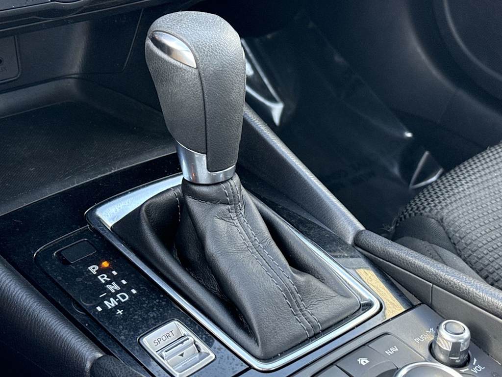 Thumbnail: 2017 Mazda Mazda3 - 32