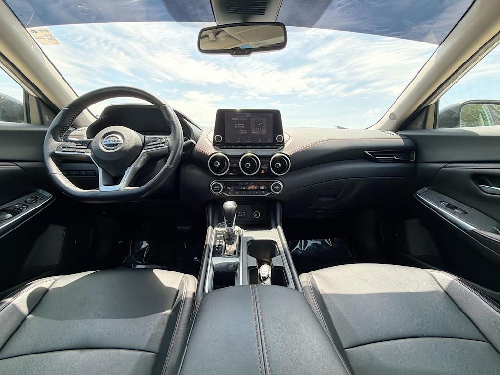 Thumbnail: 2020 Nissan Sentra - 10