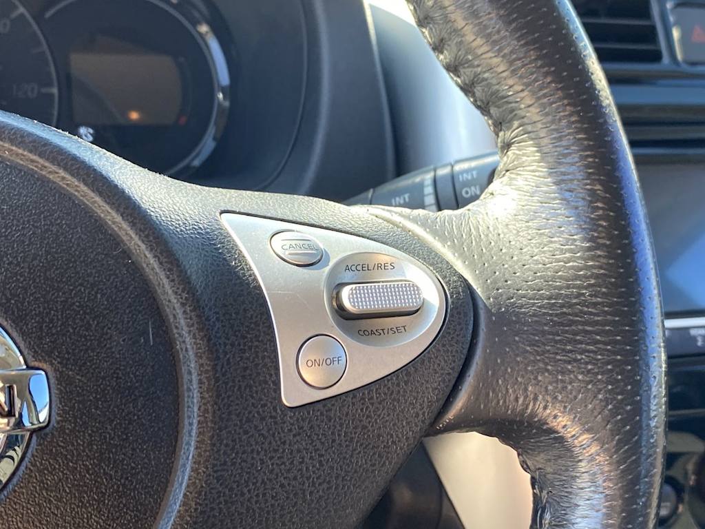 Thumbnail: 2015 Nissan Versa Note - 28