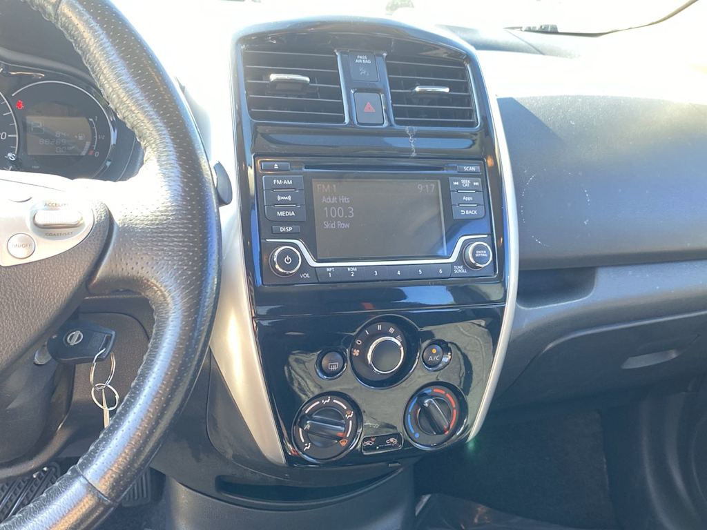 Thumbnail: 2015 Nissan Versa Note - 13