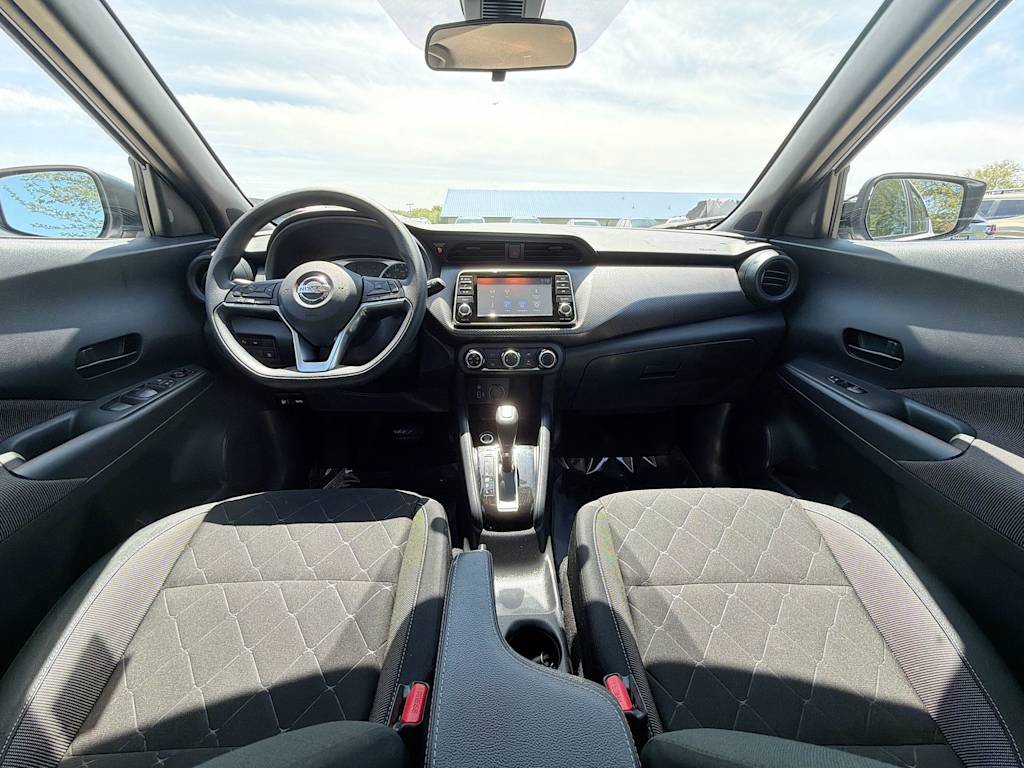 Thumbnail: 2020 Nissan Kicks - 2