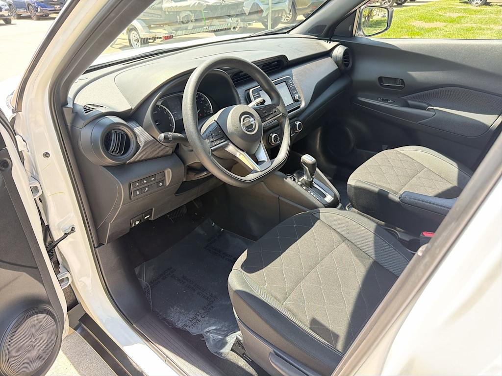 Thumbnail: 2020 Nissan Kicks - 10